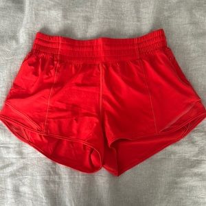 Lululemon Hotty Hot 2.5 Shorts